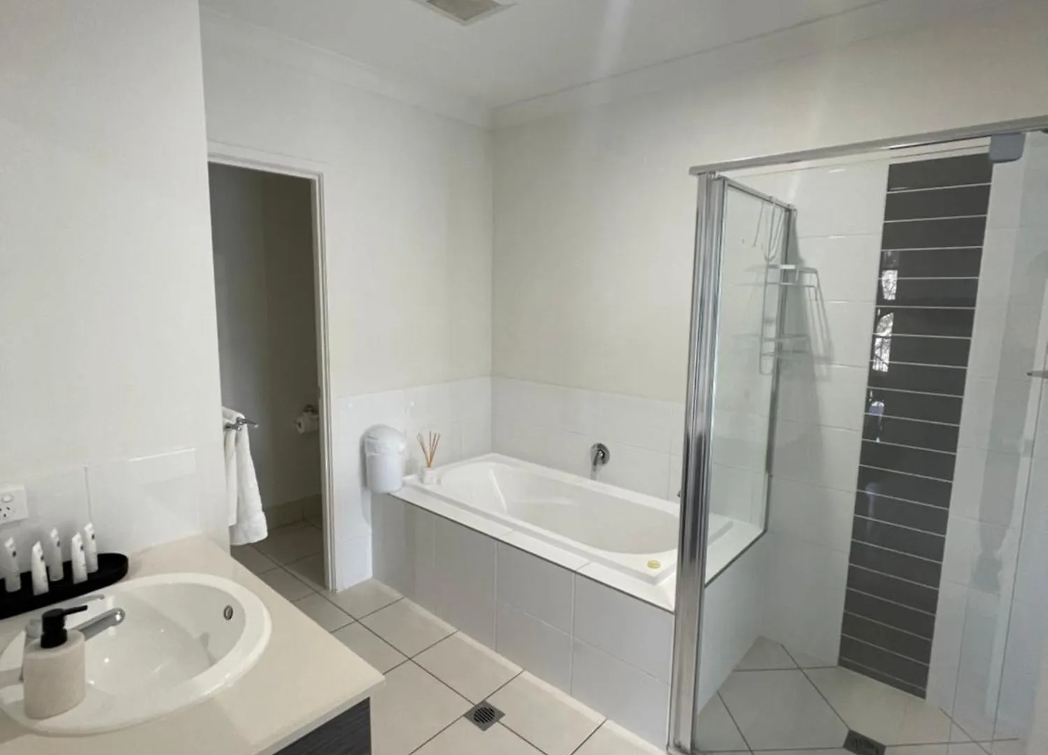 גולד קוסט Upper Coomera Castle 2 0*, גולד קוסט